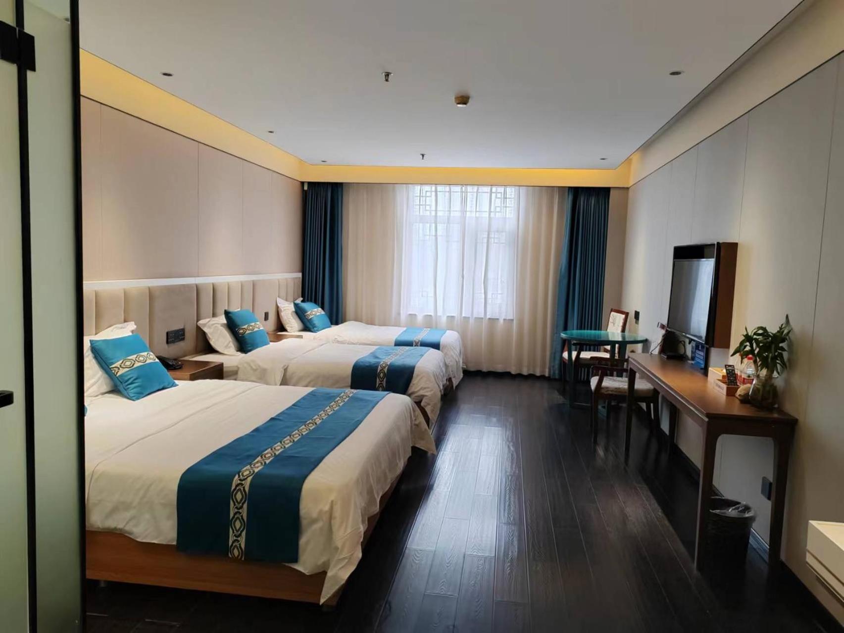 Beijing Tangfu Hotel - Located In The City Center Adjacent To The Subway Station Close To Nanluoguxiang Gulou Lama Temple Tiananmen Square Forbidden City Temple Of Heaven Providing Laundry Car Rental And Ticketing Services Exterior foto